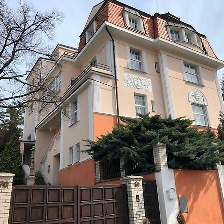 Rooms In Prague-Big+Comfy Dış mekan fotoğraf